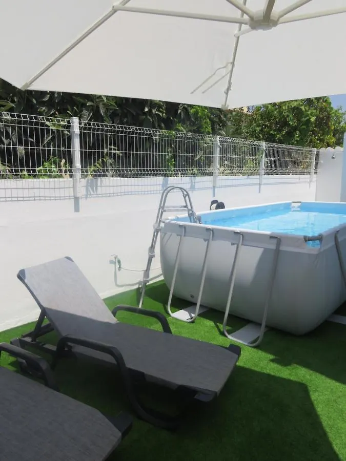 奎特里拉Moradia Geminada V2- Piscina Privada别墅 度假居 奎特里拉